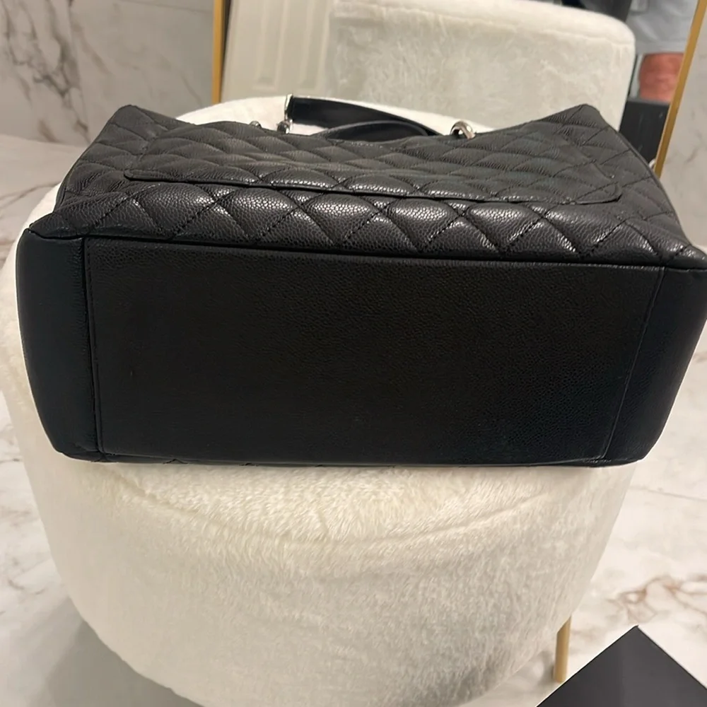 Chanel Grande Tote bag- black with silver hardware - Picture 4 of 12